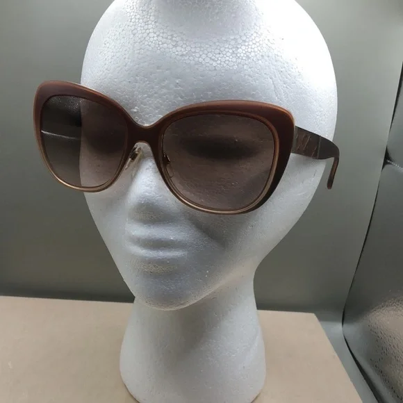 Burberry Sunglasses B 3088 Gradient Oversized Cat Eye - Picture 8 of 9